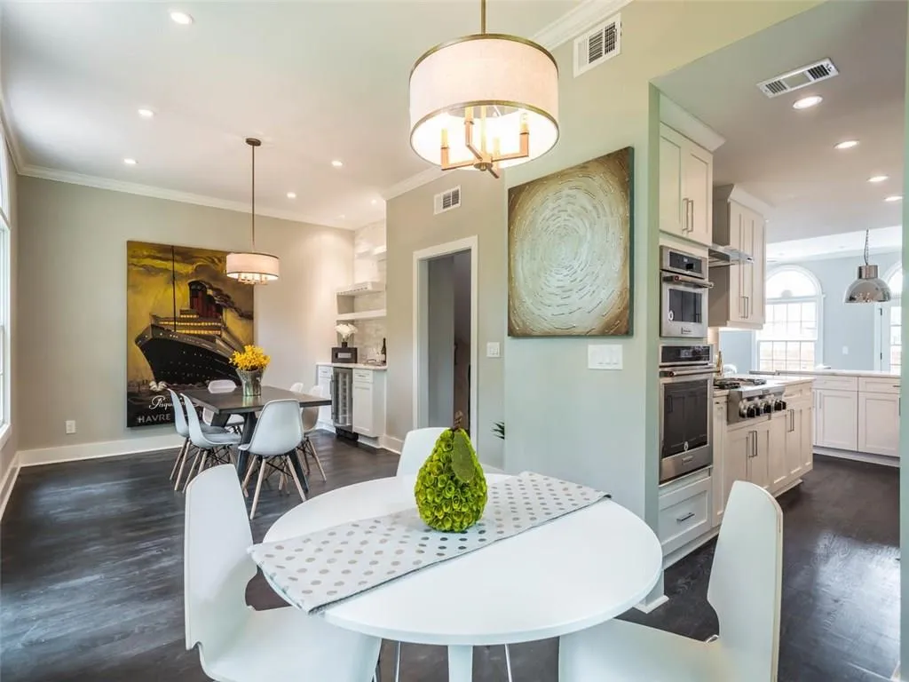 107 Jefferson Circle, Sandy Springs, Georgia 30328, 4 Bedrooms Bedrooms, ,3 BathroomsBathrooms,Residential,Sold,107 Jefferson Circle,5858715