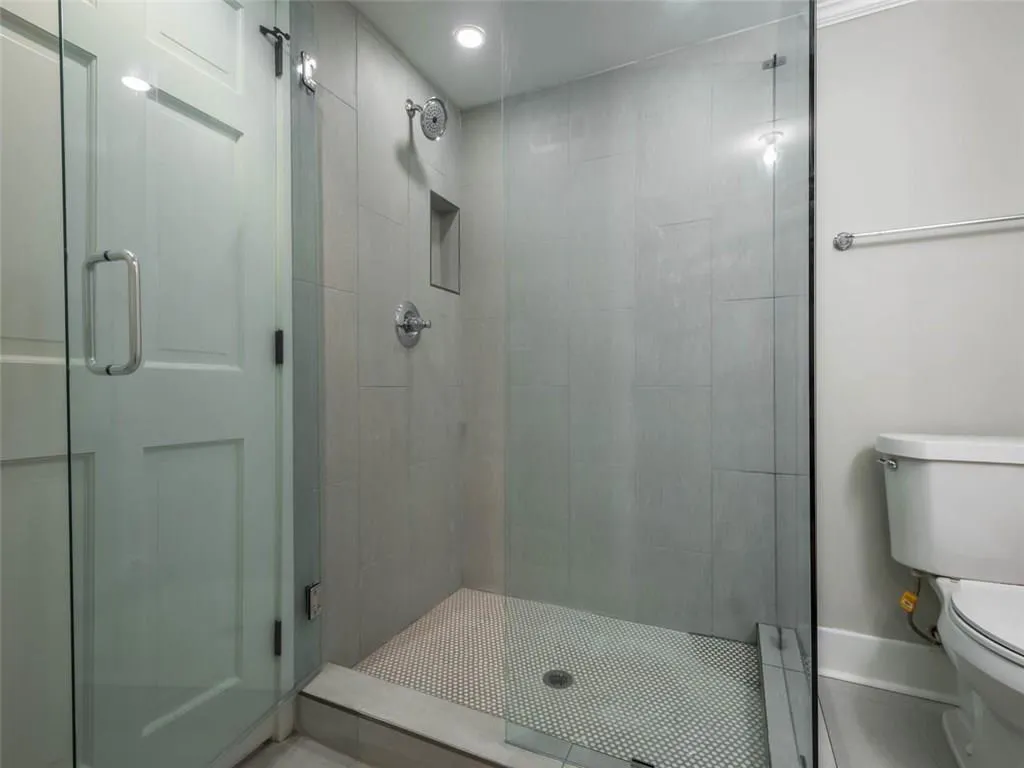 107 Jefferson Circle, Sandy Springs, Georgia 30328, 4 Bedrooms Bedrooms, ,3 BathroomsBathrooms,Residential,Sold,107 Jefferson Circle,5858715