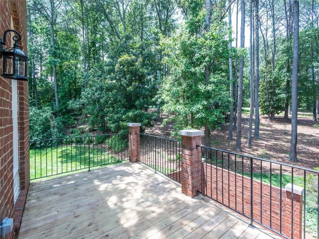 107 Jefferson Circle, Sandy Springs, Georgia 30328, 4 Bedrooms Bedrooms, ,3 BathroomsBathrooms,Residential,Sold,107 Jefferson Circle,5858715