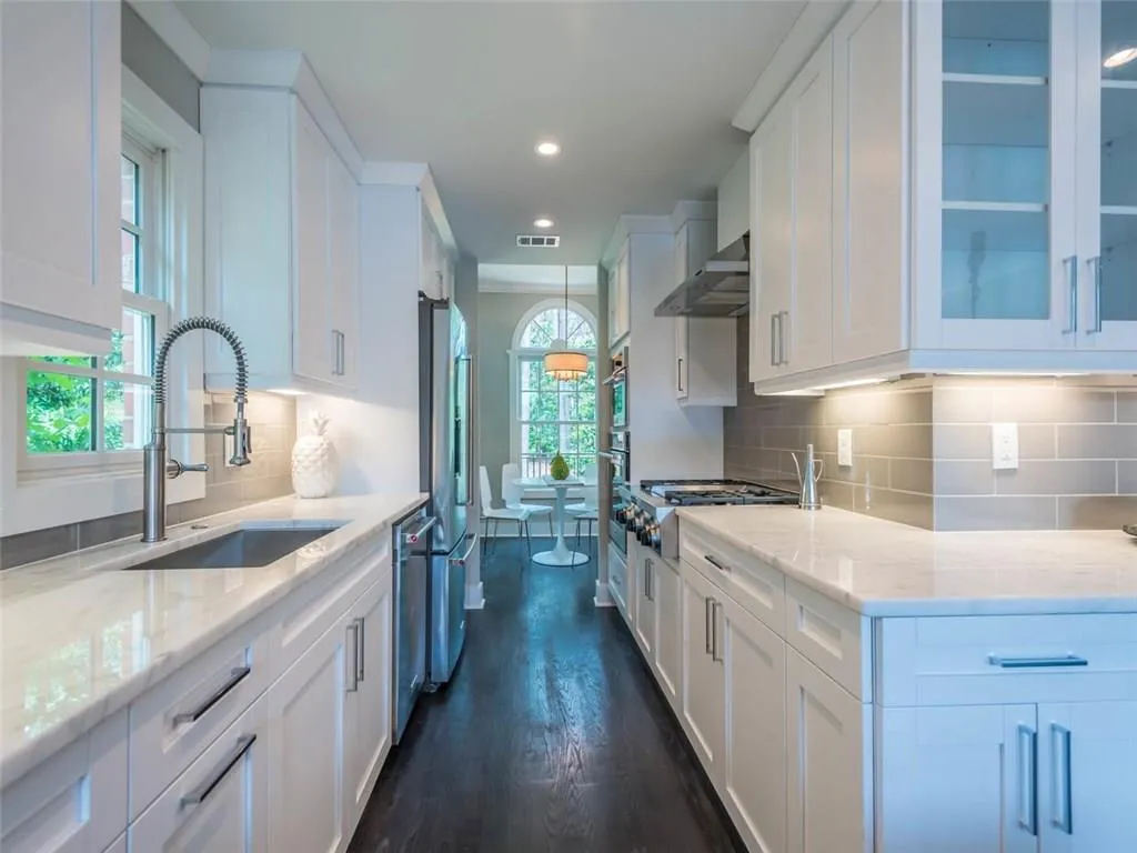 107 Jefferson Circle, Sandy Springs, Georgia 30328, 4 Bedrooms Bedrooms, ,3 BathroomsBathrooms,Residential,Sold,107 Jefferson Circle,5858715