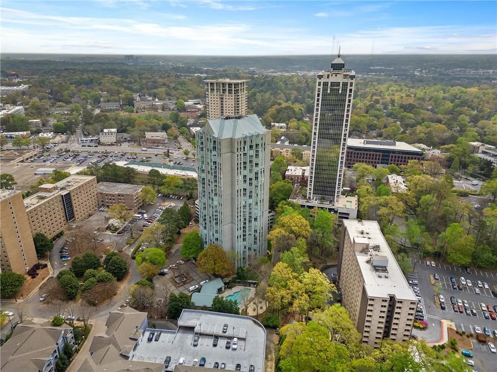 2870 Pharr Court South Nw Unit 504, Atlanta, Georgia 30305, 1 Bedroom Bedrooms, ,1 BathroomBathrooms,Residential,For Sale,2870 Pharr Court South Nw Unit 504,7553306
