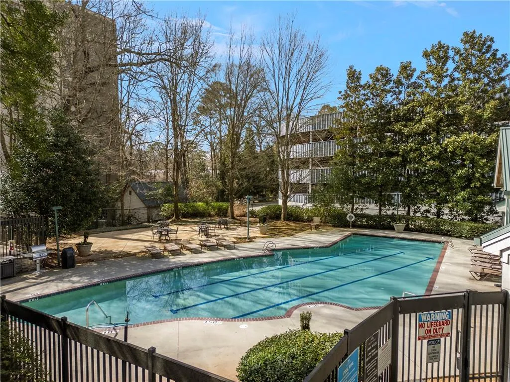 2870 Pharr Court South Nw Unit 504, Atlanta, Georgia 30305, 1 Bedroom Bedrooms, ,1 BathroomBathrooms,Residential,For Sale,2870 Pharr Court South Nw Unit 504,7553306