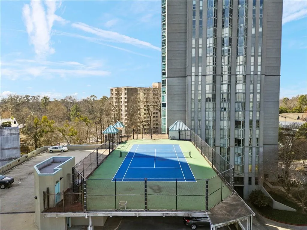 2870 Pharr Court South Nw Unit 504, Atlanta, Georgia 30305, 1 Bedroom Bedrooms, ,1 BathroomBathrooms,Residential,For Sale,2870 Pharr Court South Nw Unit 504,7553306