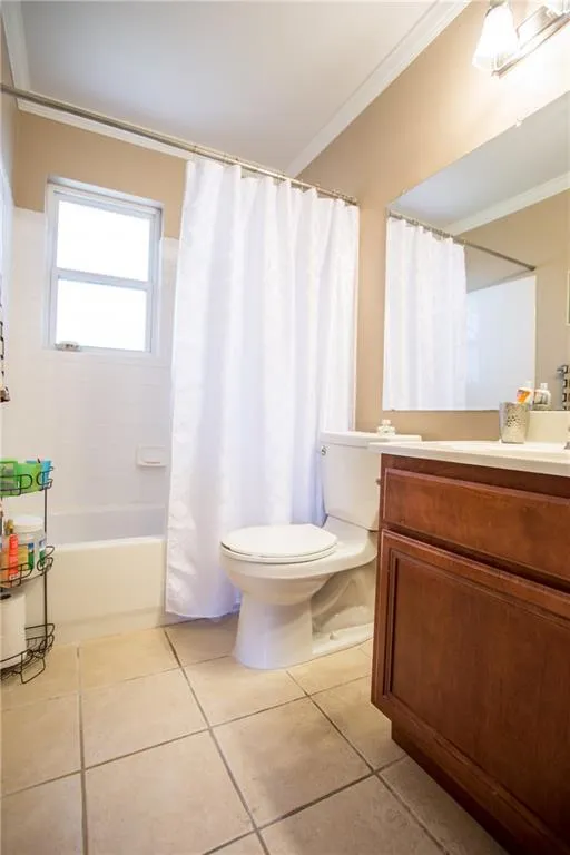 6940 Roswell Road Ne Unit 8e, Sandy Springs, Georgia 30328, 2 Bedrooms Bedrooms, ,1 BathroomBathrooms,Residential,Sold,6940 Roswell Road Ne Unit 8e,5687058