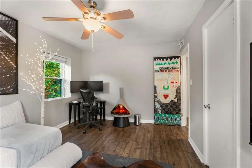 282 Ardmore Circle Nw Unit 6, Atlanta, Georgia 30309, 2 Bedrooms Bedrooms, ,1 BathroomBathrooms,Residential,For Sale,282 Ardmore Circle Nw Unit 6,7614622