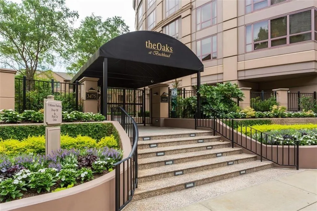 3475 Oak Valley Road Unit 1480, Atlanta, Georgia 30326, 2 Bedrooms Bedrooms, 0 ,2 BathroomsBathrooms,Residential,For Sale,3475 Oak Valley Road Unit 1480,7846833