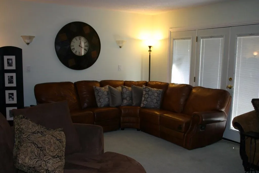 6851 Roswell Road Ne Unit D27, Sandy Springs, Georgia 30328, 3 Bedrooms Bedrooms, ,2 BathroomsBathrooms,Residential,Sold,6851 Roswell Road Ne Unit D27,5542103