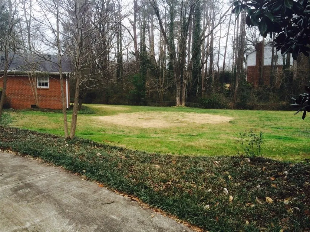 4875 Peachtree Dunwoody Road, Sandy Springs, Georgia 30342, 3 Bedrooms Bedrooms, ,3 BathroomsBathrooms,Residential,Sold,4875 Peachtree Dunwoody Road,5642607