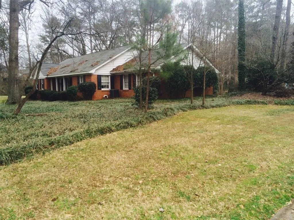 4875 Peachtree Dunwoody Road, Sandy Springs, Georgia 30342, 3 Bedrooms Bedrooms, ,3 BathroomsBathrooms,Residential,Sold,4875 Peachtree Dunwoody Road,5642607