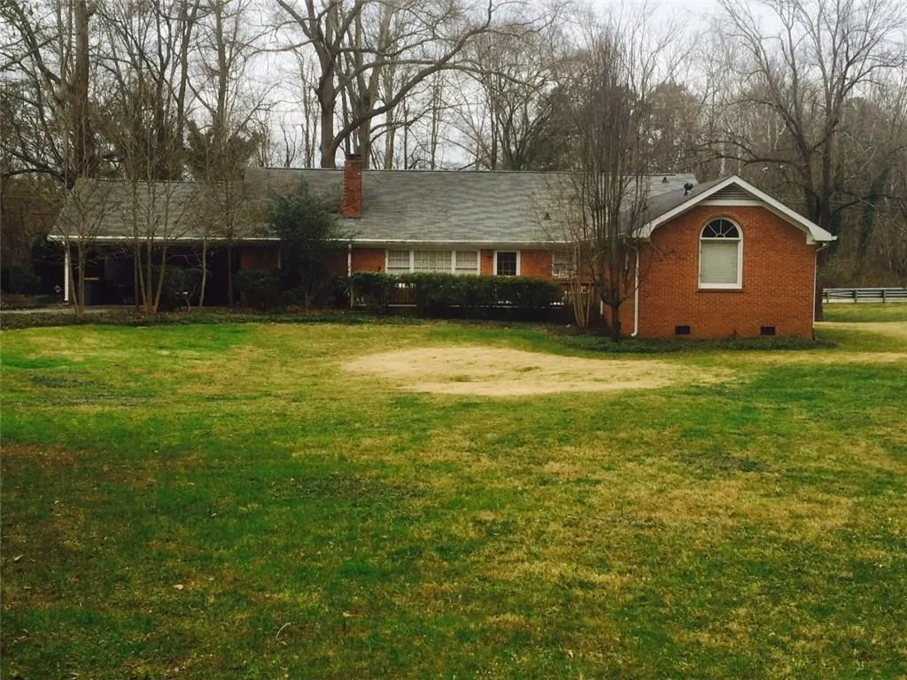 4875 Peachtree Dunwoody Road, Sandy Springs, Georgia 30342, 3 Bedrooms Bedrooms, ,3 BathroomsBathrooms,Residential,Sold,4875 Peachtree Dunwoody Road,5642607