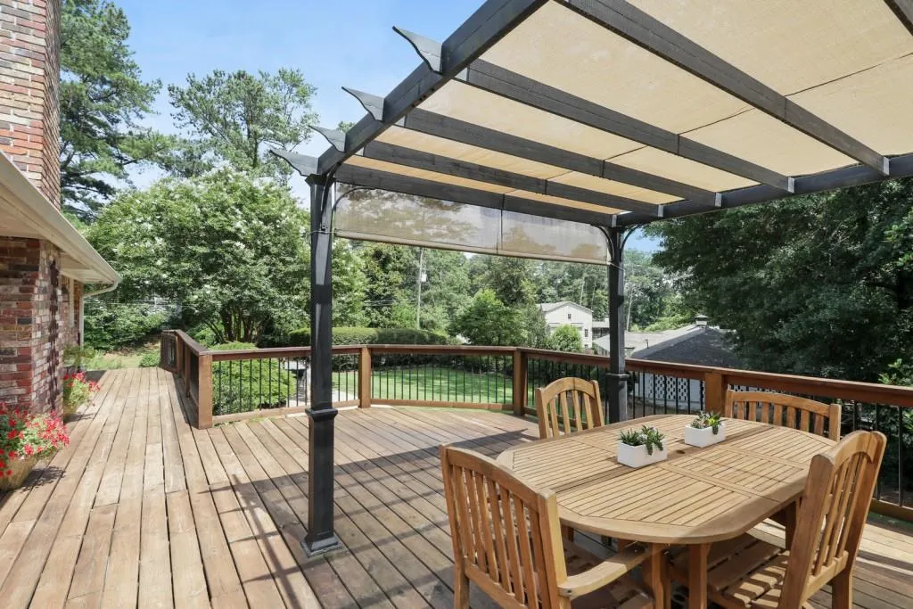 275 Forest Hills Drive, Atlanta, Georgia 30342, 5 Bedrooms Bedrooms, ,3 BathroomsBathrooms,Residential,Sold,275 Forest Hills Drive,6745441
