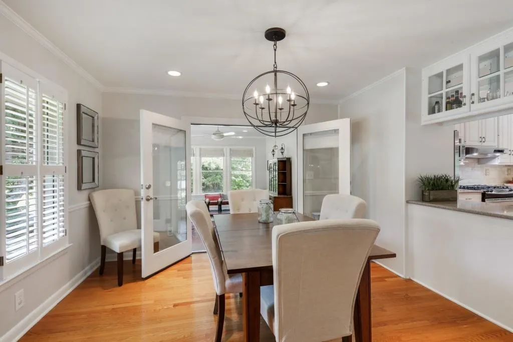 275 Forest Hills Drive, Atlanta, Georgia 30342, 5 Bedrooms Bedrooms, ,3 BathroomsBathrooms,Residential,Sold,275 Forest Hills Drive,6745441