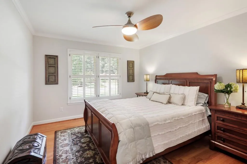 275 Forest Hills Drive, Atlanta, Georgia 30342, 5 Bedrooms Bedrooms, ,3 BathroomsBathrooms,Residential,Sold,275 Forest Hills Drive,6745441