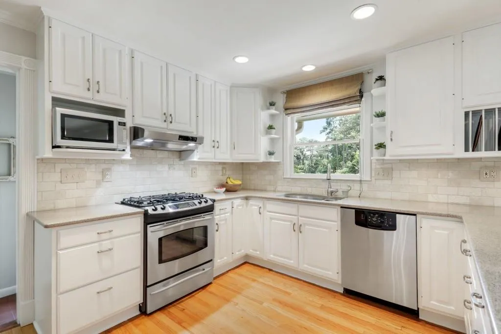 275 Forest Hills Drive, Atlanta, Georgia 30342, 5 Bedrooms Bedrooms, ,3 BathroomsBathrooms,Residential,Sold,275 Forest Hills Drive,6745441
