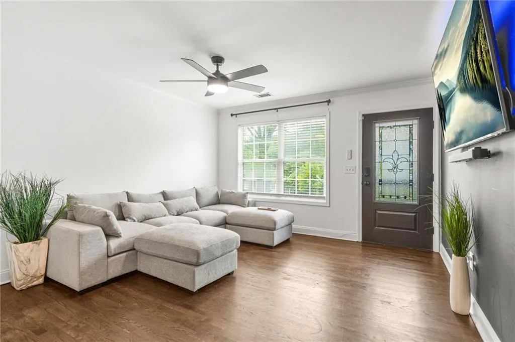 545 Elmwood Road Nw, Atlanta, Georgia 30318, 0 ,Residential Income,For Sale,545 Elmwood Road Nw,7733029