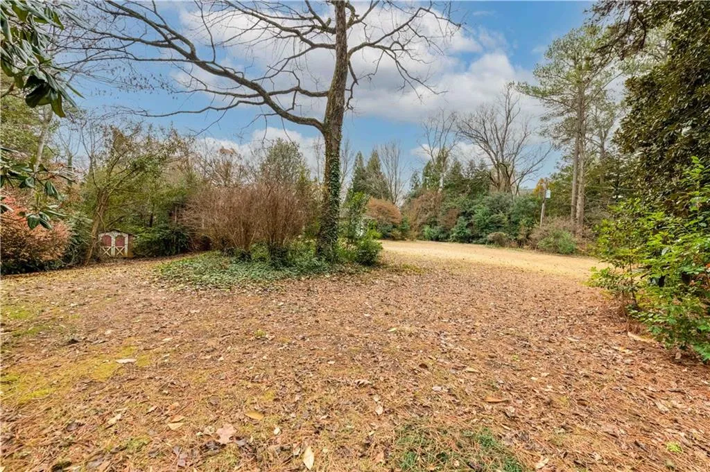 750 Mount Vernon Highway, Atlanta, Georgia 30327, 4 Bedrooms Bedrooms, ,3 BathroomsBathrooms,Residential,Sold,750 Mount Vernon Highway,7498906