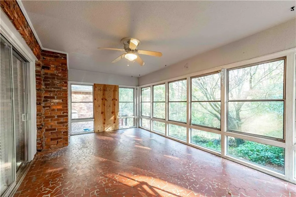 750 Mount Vernon Highway, Atlanta, Georgia 30327, 4 Bedrooms Bedrooms, ,3 BathroomsBathrooms,Residential,Sold,750 Mount Vernon Highway,7498906