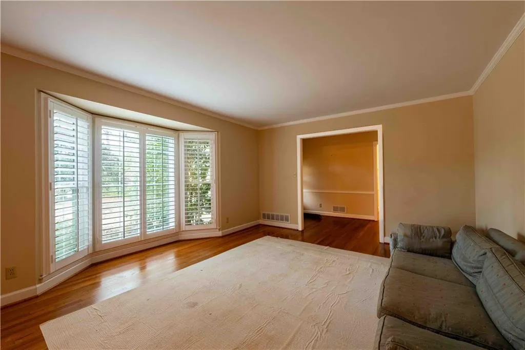 750 Mount Vernon Highway, Atlanta, Georgia 30327, 4 Bedrooms Bedrooms, ,3 BathroomsBathrooms,Residential,Sold,750 Mount Vernon Highway,7498906