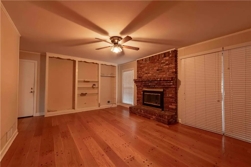 750 Mount Vernon Highway, Atlanta, Georgia 30327, 4 Bedrooms Bedrooms, ,3 BathroomsBathrooms,Residential,Sold,750 Mount Vernon Highway,7498906