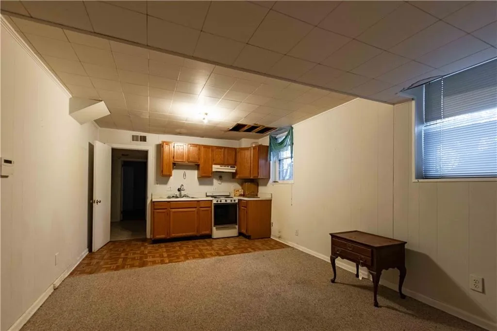 750 Mount Vernon Highway, Atlanta, Georgia 30327, 4 Bedrooms Bedrooms, ,3 BathroomsBathrooms,Residential,Sold,750 Mount Vernon Highway,7498906