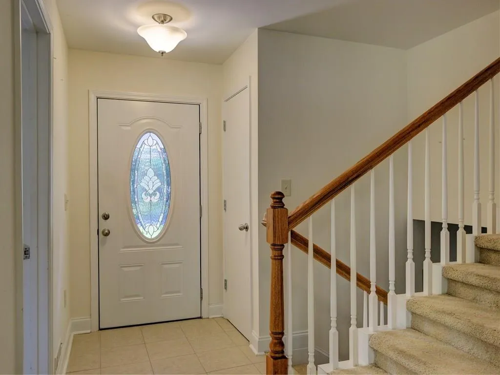 6274 Hunting Creek Road, Atlanta, Georgia 30328, 3 Bedrooms Bedrooms, ,2 BathroomsBathrooms,Residential,Sold,6274 Hunting Creek Road,5705055