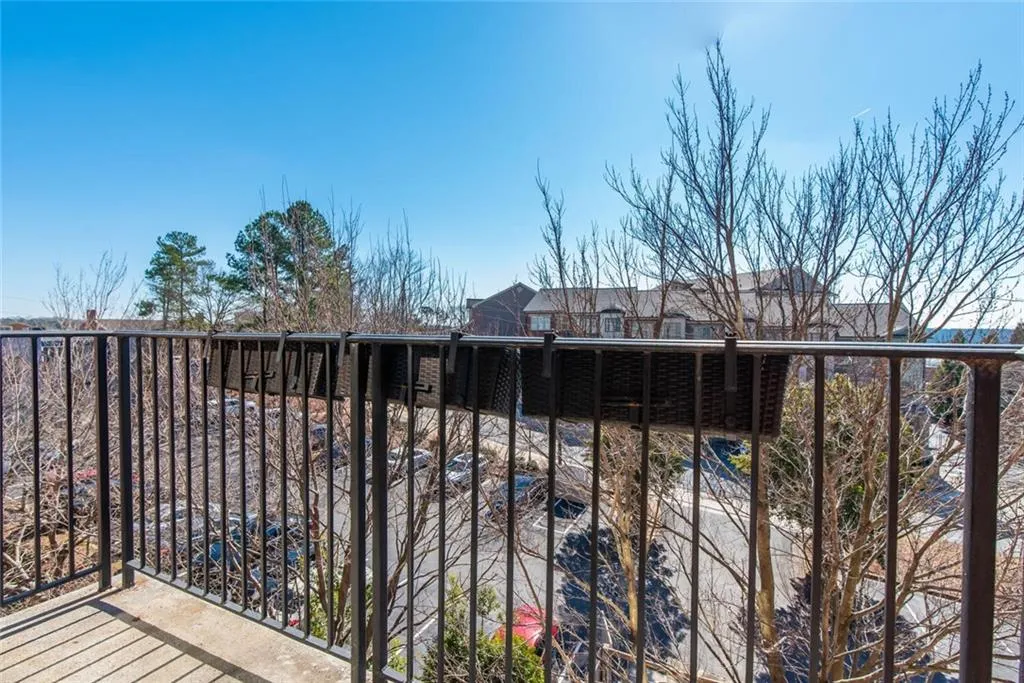 6105 Blue Stone Road Unit 310, Sandy Springs, Georgia 30328, 2 Bedrooms Bedrooms, ,2 BathroomsBathrooms,Residential,Sold,6105 Blue Stone Road Unit 310,6832532