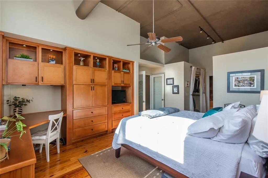 6105 Blue Stone Road Unit 310, Sandy Springs, Georgia 30328, 2 Bedrooms Bedrooms, ,2 BathroomsBathrooms,Residential,Sold,6105 Blue Stone Road Unit 310,6832532