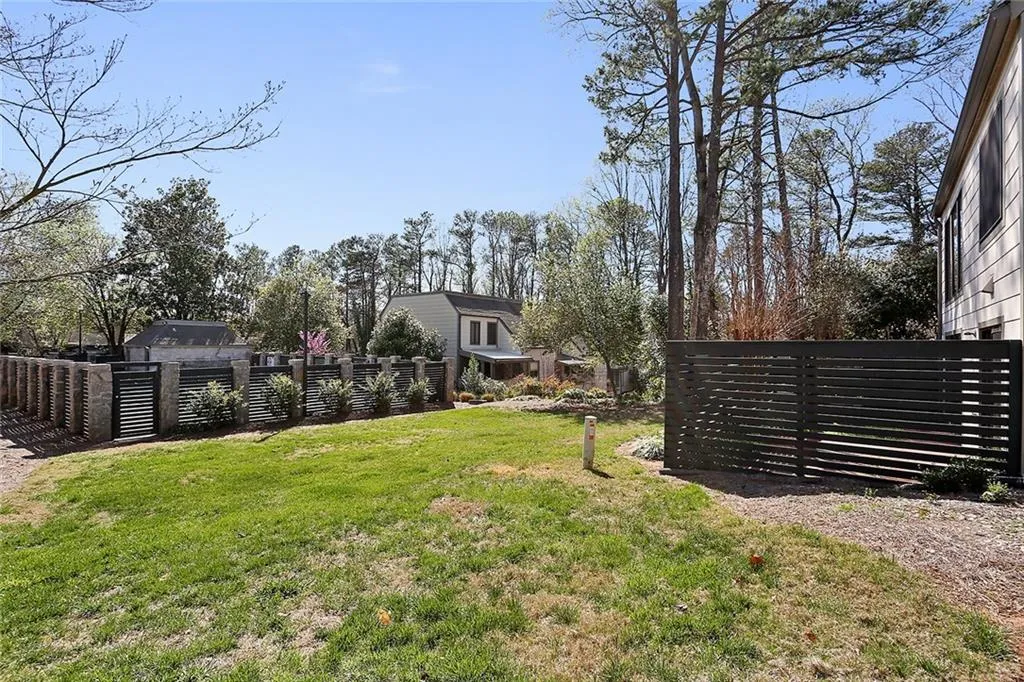 44 Forrest Place Unit 44, Sandy Springs, Georgia 30328, 3 Bedrooms Bedrooms, ,2 BathroomsBathrooms,Residential,Sold,44 Forrest Place Unit 44,5816006