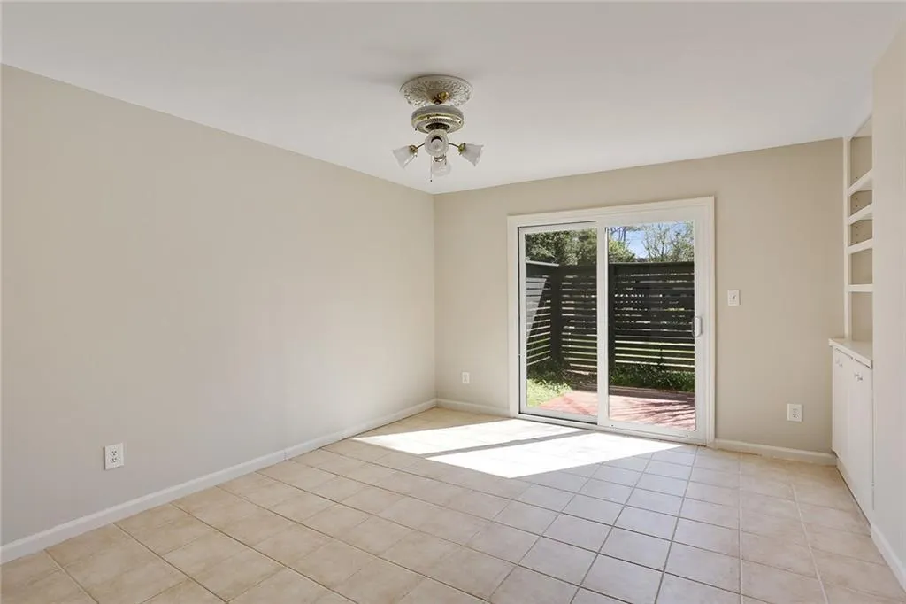 44 Forrest Place Unit 44, Sandy Springs, Georgia 30328, 3 Bedrooms Bedrooms, ,2 BathroomsBathrooms,Residential,Sold,44 Forrest Place Unit 44,5816006