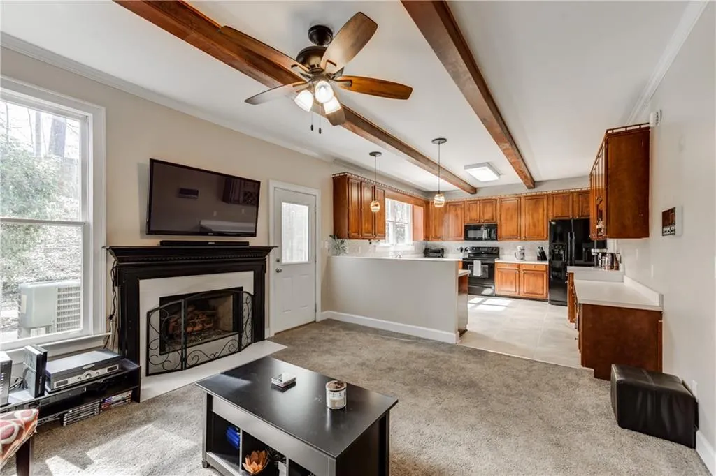 7155 Roswell Road Unit 13, Atlanta, Georgia 30328, 3 Bedrooms Bedrooms, ,3 BathroomsBathrooms,Residential,Sold,7155 Roswell Road Unit 13,6525704