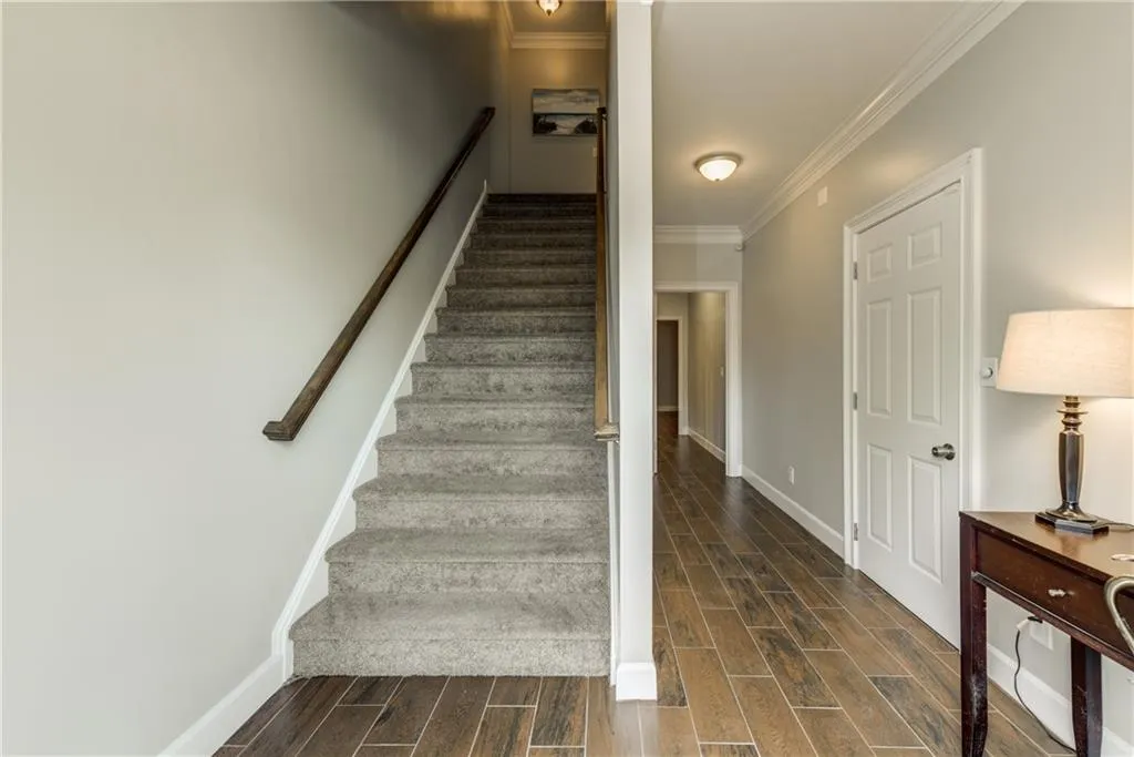 7155 Roswell Road Unit 13, Atlanta, Georgia 30328, 3 Bedrooms Bedrooms, ,3 BathroomsBathrooms,Residential,Sold,7155 Roswell Road Unit 13,6525704