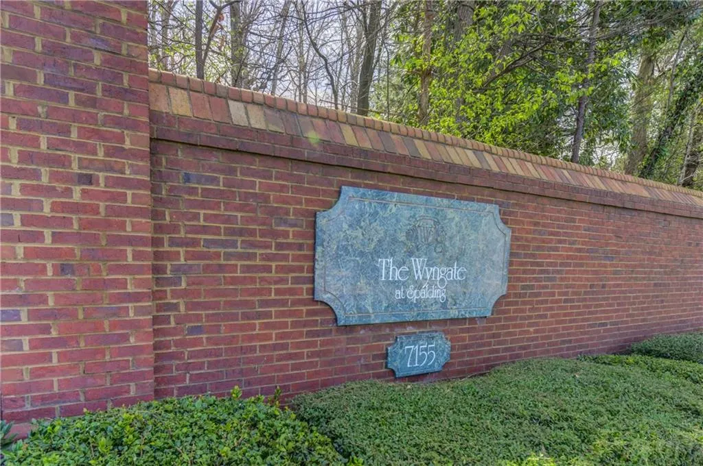 7155 Roswell Road Unit 13, Atlanta, Georgia 30328, 3 Bedrooms Bedrooms, ,3 BathroomsBathrooms,Residential,Sold,7155 Roswell Road Unit 13,6525704