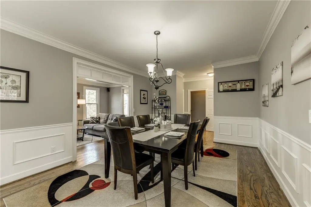 7155 Roswell Road Unit 13, Atlanta, Georgia 30328, 3 Bedrooms Bedrooms, ,3 BathroomsBathrooms,Residential,Sold,7155 Roswell Road Unit 13,6525704