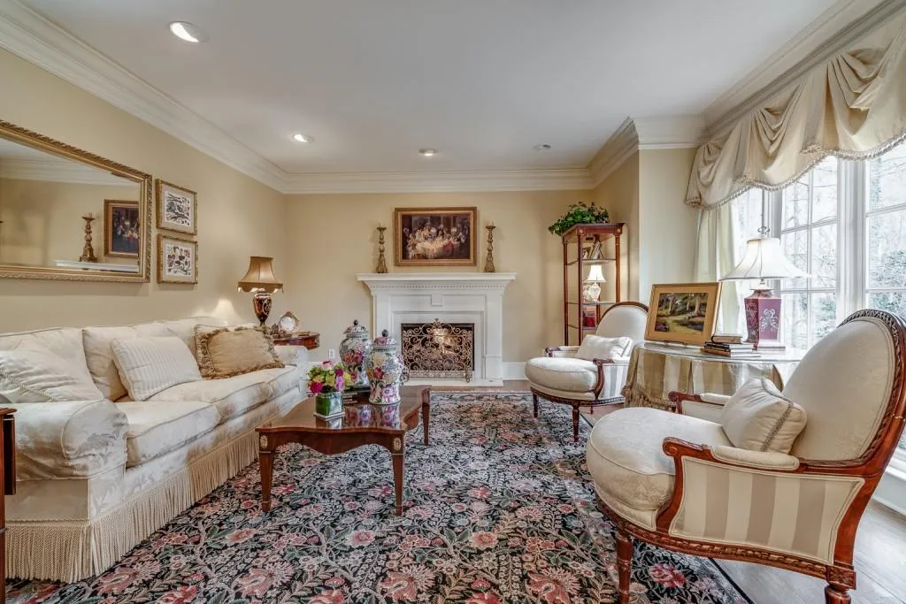 5560 Glen Errol Road, Sandy Springs, Georgia 30327, 4 Bedrooms Bedrooms, ,3 BathroomsBathrooms,Residential,Sold,5560 Glen Errol Road,6691339
