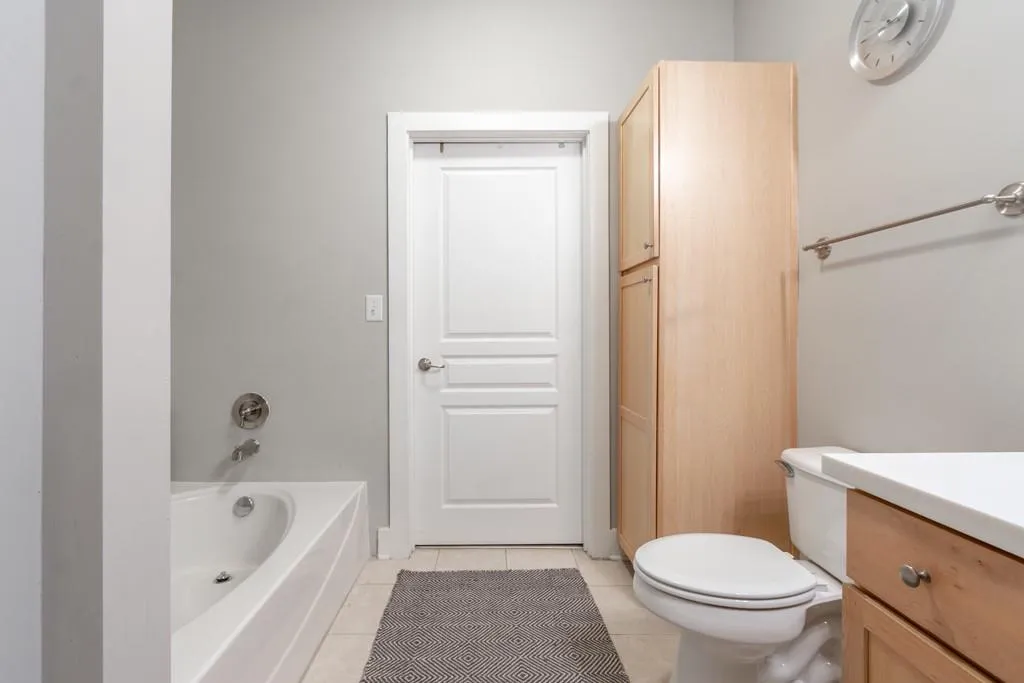 799 Hammond Drive Unit 215, Sandy Springs, Georgia 30328, 1 Bedroom Bedrooms, ,1 BathroomBathrooms,Residential,Sold,799 Hammond Drive Unit 215,6124918