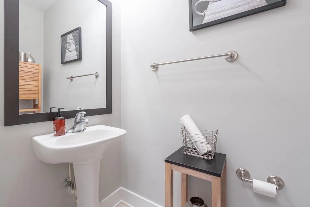 799 Hammond Drive Unit 215, Sandy Springs, Georgia 30328, 1 Bedroom Bedrooms, ,1 BathroomBathrooms,Residential,Sold,799 Hammond Drive Unit 215,6124918