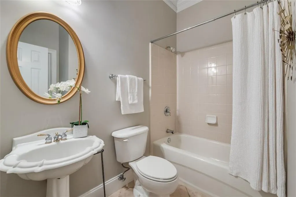 335 Wembley Circle, Atlanta, Georgia 30328, 4 Bedrooms Bedrooms, ,3 BathroomsBathrooms,Residential,Sold,335 Wembley Circle,7132540