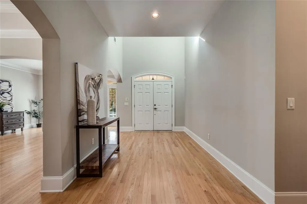 335 Wembley Circle, Atlanta, Georgia 30328, 4 Bedrooms Bedrooms, ,3 BathroomsBathrooms,Residential,Sold,335 Wembley Circle,7132540