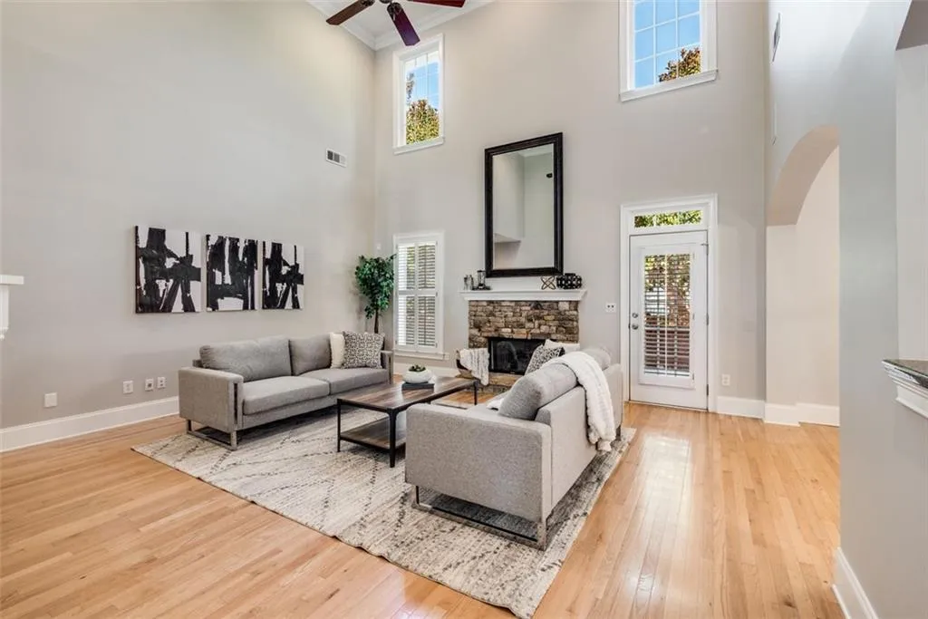 335 Wembley Circle, Atlanta, Georgia 30328, 4 Bedrooms Bedrooms, ,3 BathroomsBathrooms,Residential,Sold,335 Wembley Circle,7132540