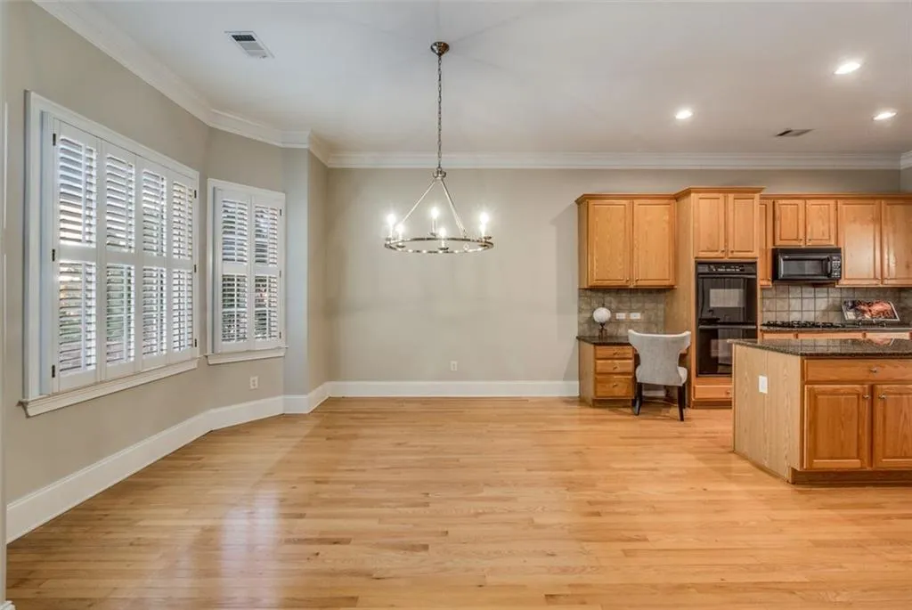 335 Wembley Circle, Atlanta, Georgia 30328, 4 Bedrooms Bedrooms, ,3 BathroomsBathrooms,Residential,Sold,335 Wembley Circle,7132540