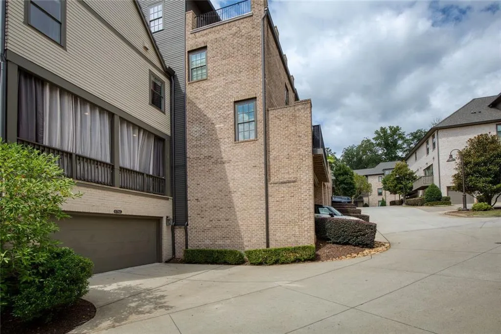 6766 Cadence Boulevard, Sandy Springs, Georgia 30328, 3 Bedrooms Bedrooms, ,3 BathroomsBathrooms,Residential,For Sale,6766 Cadence Boulevard,7630700