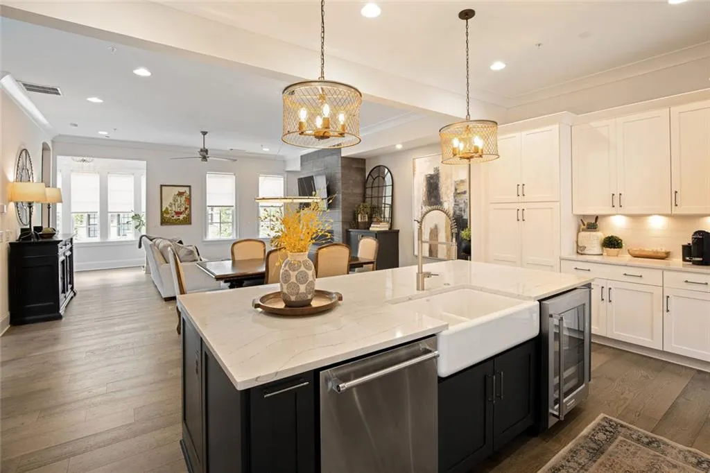 6766 Cadence Boulevard, Sandy Springs, Georgia 30328, 3 Bedrooms Bedrooms, ,3 BathroomsBathrooms,Residential,For Sale,6766 Cadence Boulevard,7630700