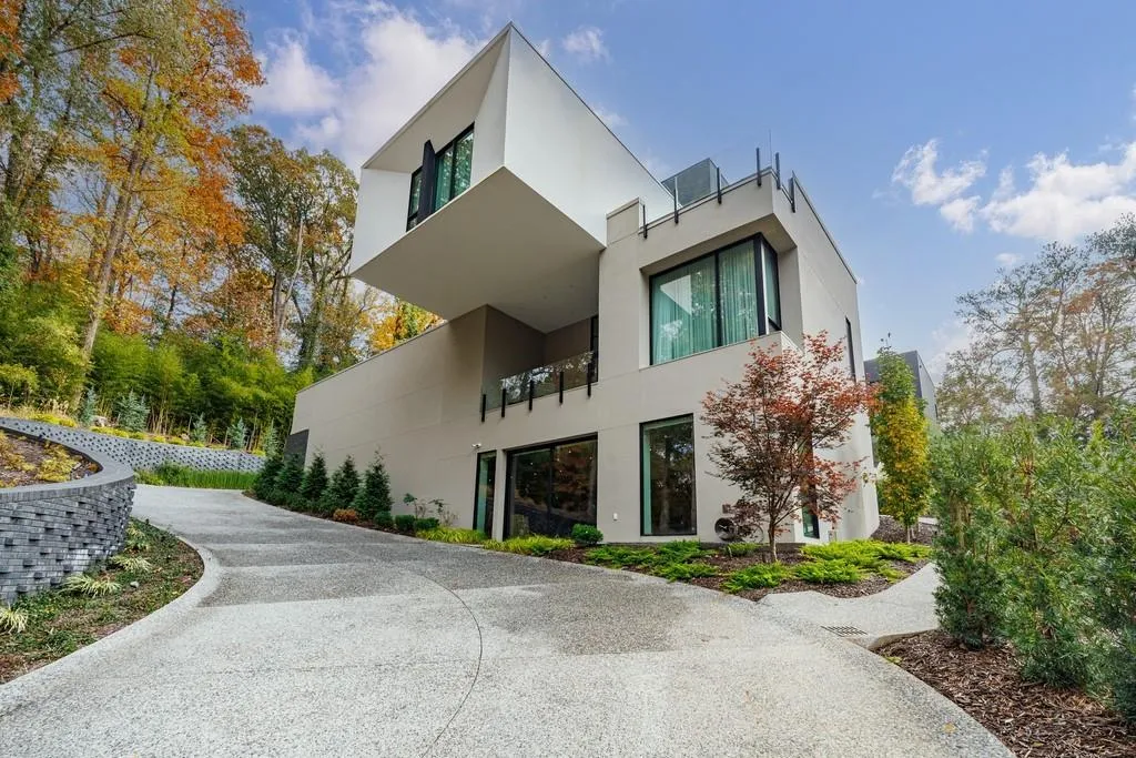 380 W Wesley Road Nw, Atlanta, Georgia 30305, 5 Bedrooms Bedrooms, 0 ,7 BathroomsBathrooms,Residential,For Sale,380 W Wesley Road Nw,7737853