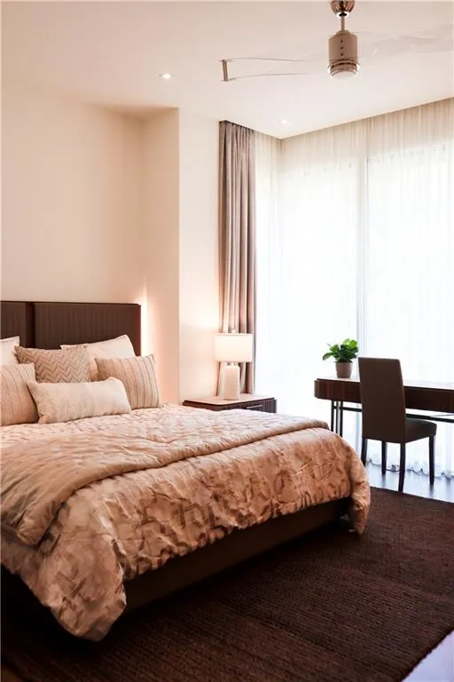 guest bedroom on main