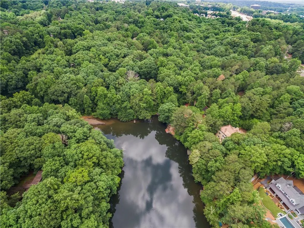 1621 Sunnybrook Farm Road, Sandy Springs, Georgia 30350, 4 Bedrooms Bedrooms, ,3 BathroomsBathrooms,Residential,Sold,1621 Sunnybrook Farm Road,6565003