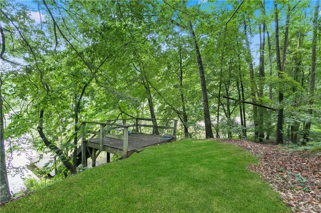1621 Sunnybrook Farm Road, Sandy Springs, Georgia 30350, 4 Bedrooms Bedrooms, ,3 BathroomsBathrooms,Residential,Sold,1621 Sunnybrook Farm Road,6565003