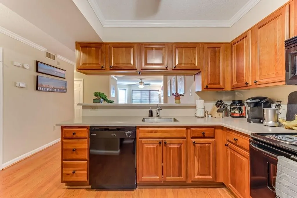 795 Hammond Drive Unit 1106, Atlanta, Georgia 30328, 2 Bedrooms Bedrooms, ,1 BathroomBathrooms,Residential,Sold,795 Hammond Drive Unit 1106,6006876