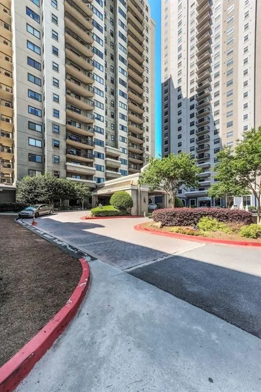 795 Hammond Drive Unit 1106, Atlanta, Georgia 30328, 2 Bedrooms Bedrooms, ,1 BathroomBathrooms,Residential,Sold,795 Hammond Drive Unit 1106,6006876
