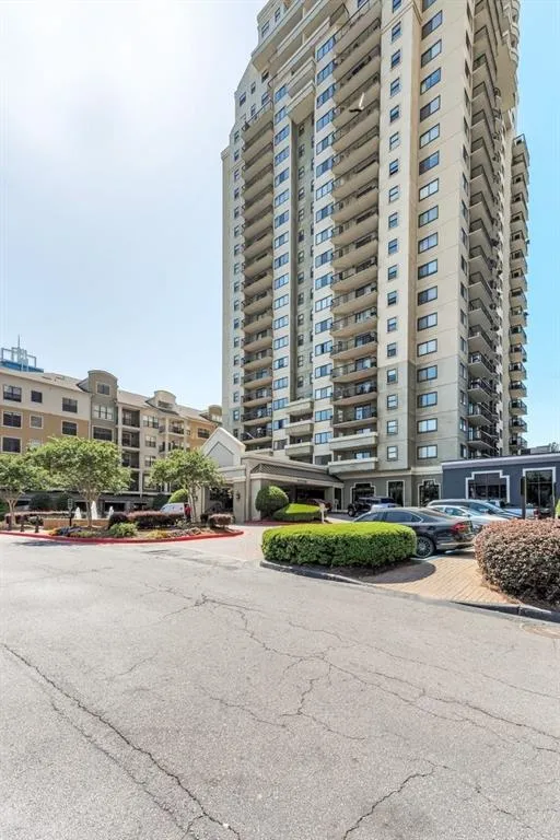 795 Hammond Drive Unit 1106, Atlanta, Georgia 30328, 2 Bedrooms Bedrooms, ,1 BathroomBathrooms,Residential,Sold,795 Hammond Drive Unit 1106,6006876