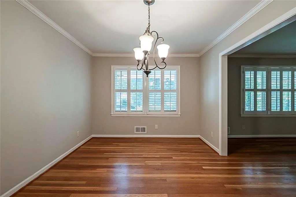 7120 Dunhill Terrace, Atlanta, Georgia 30328, 3 Bedrooms Bedrooms, ,2 BathroomsBathrooms,Residential,Sold,7120 Dunhill Terrace,6934809